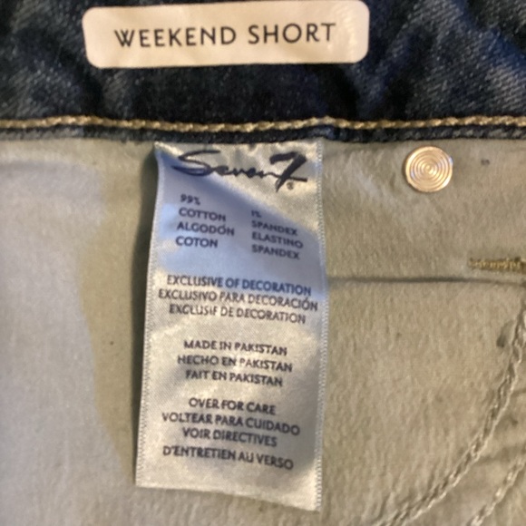 Seven 7 NWT Jean Shorts 14 the Weekend easy fit raw hem Short Mid-Rise Denim - Picture 10 of 10